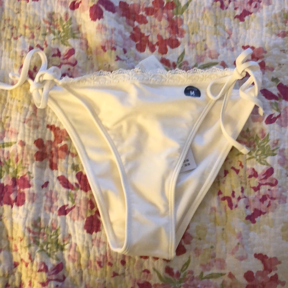 Hollister bathing suit bottom